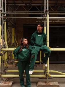 Conjuntos Deportivos de Felpa con Logotipo Bordado Personalizado de Alta Calidad para Mujer, Pantalones Rectos Casuales de Talla Grande, Conjuntos de Dos Piezas para Mujer - Product Image 5