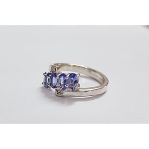 Bague pour femme en argent sterling 925 avec tanzanite naturelle et moissanite, à porter au quotidien, par Shah Gems - Product Image 2
