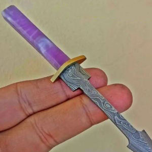 มีดทำครัวเหล็กขนาดเล็กของดามัสกัสทำด้วยมือพร้อมด้ามจับเรซินอีพ็อกซี่ - Product Image 5