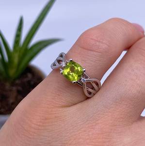 Natural <b>Peridot</b> Gemstone Ring Sterling Silver 925 Gold Plated Fine Jewelry Ring Size 6Us - Product Image 4