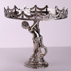 Soporte de pastel con acabado antiguo con diseño de fundición de Metal de aspecto lujoso, perfecto para bodas y usos de exhibición de pastel de mesa Vintage - Product Image 1