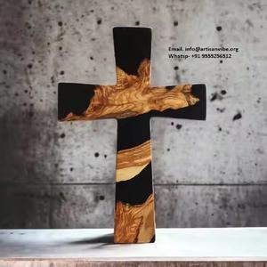 Croix de protection personnalisée-Décor de mauvais œil en bois et résine gravés sur mesure-Cadeau de pendaison de crémaillère chrétienne - Product Image 1