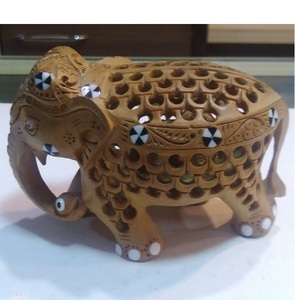 Estatua de Elefante de Madera Fina Tallada a Mano, Figura Decorativa para Espacios de Estar, Oficina y Hogar - Product Image 5