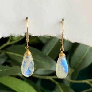 Boucles d'oreilles en forme de lustre turquoise fantaisie, serties de laiton, pour fête, mariage, anniversaire, cadeau de bijoux - Product Image 1