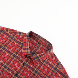 Venta al por mayor de fábrica Boxy Fit Jacquard bordado botón Arriba Camisa de franela a cuadros de gran tamaño de doble capa Camiseta de manga larga para hombres - Product Image 3