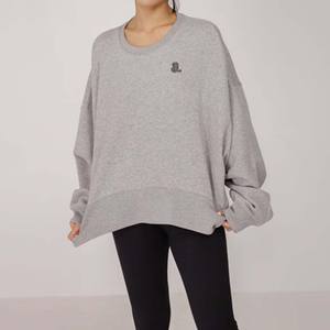 Sudadera de poliéster/algodón de gran tamaño en blanco para mujer, venta al por mayor, forro polar pesado, 300g, decoración bordada, diseño de hombro caído - Product Image 1