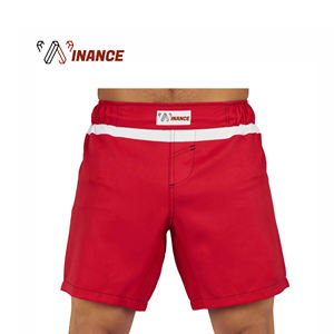 Short de boxe MMA pour hommes pour adultes Logo personnalisé en polyester et élasthanne conçu pour le combat et l'entraînement Service OEM disponible - Product Image 1