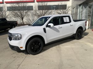 Ford Maverick LARIAT 2023 d'occasion en excellent état - Product Image 2