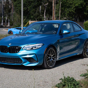 BMW M2 Competition 2021, 405 ch, turbo 6 cylindres, conduite à gauche, sièges en cuir, 4 places, pack exécutif, toit ouvrant panoramique, xénon - Product Image 1