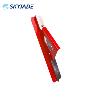 Tagliaerba per un corretto taglio a fianco delle cuciture esistenti di erba artificiale - Product Image 1