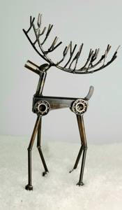 รูปปั้นเรนเดียร์โลหะอุตสาหกรรมทำด้วยมือของตกแต่งโต๊ะสไตล์สตีมพังค์ที่ไม่เหมือนใครทำจากถั่วและสลักเกลียวแฮนด์เมดผลิตในอินเดีย - Product Image 6