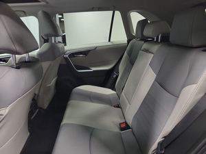 PRÊT À EXPÉDIER – Toyota RAV4 Hybride XLE Premium AWD 2025 à vendre - Product Image 4