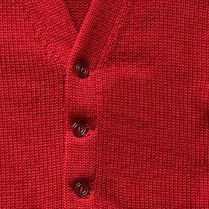 Cardigan rouge en tricot avec logos personnalisés des collèges pour étudiants pull d'uniforme à manches longues et col en V pour l'hiver - Product Image 5