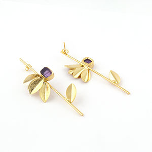 Pendientes de Moda Hipoalergénicos con Amatista Natural de Aspecto Crudo, Pendientes Colgantes de Latón con Baño de Oro de 18k, Diseño de Hoja para Mujer - Product Image 3