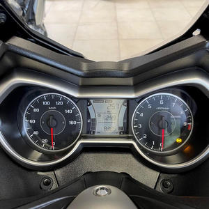 Scooter à essence Yamaha X-Max 300 - Product Image 2