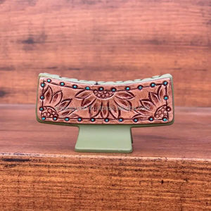 2024 nouvelle meilleure vente femmes mode grande main usiné en cuir pinces à cheveux haute qualité en gros en cuir véritable pince à cheveux - Product Image 3