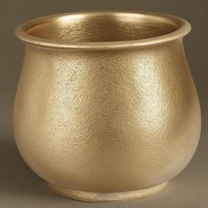 Pot de tuyau classique en laiton antique finition or parfaitement conçu pour un style de jardin saisonnier élégant et un intérieur haut de gamme - Product Image 5