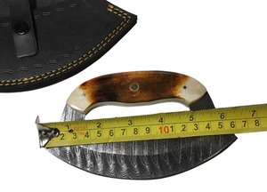 Couteau Ulu à lame unique Couteau à hacher en acier damas Couteau Ulu à vendre avec couverture en cuir - Product Image 2