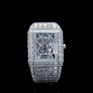 Reloj de Cuarzo de Lujo para Hombre Colección Iced Out con Diamantes de Moissanita y Esmeralda de Talle Brillante Estilo Suizo para Regalo - Product Image 2