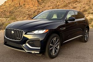 Jaguar F-Pace P400 R-Dynamic S Plus 2024 d'occasion en excellent état, sans accident, conduite à gauche/droite - Product Image 5