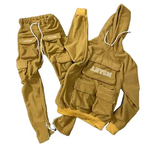 Slim fitted Tracksuit / Casual Fashion Sweatsuit / Adult Sweat Suits cheap Joggging Suit Made by Antom Enterprises