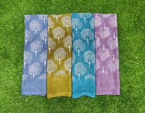 Georgette imprimée saree apesanteur cinq étoiles patta AVEC BLOUSE SAREE Tissu de meilleure qualité - Product Image 2