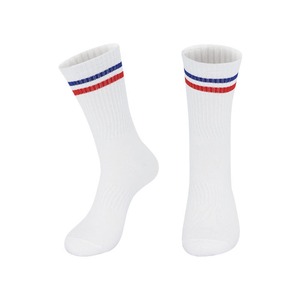 Chaussettes de marque personnalisées - Mélange de spandex/nylon/coton, rembourrées, absorbant la transpiration et écologiques, prêtes pour le ballet et le volleyball, commandes en gros - Product Image 3