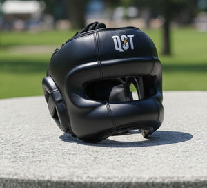 Protector de Cabeza Profesional para Entrenamiento de Boxeo DUAL SPORT, Cuero PU, Unisex, Diseño de Logotipo Personalizado, QST INTERNATIONAL - Product Image 2