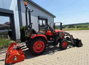 Utilisé pour le tracteur compact Kubota M954Q 95HP 4WD pour l'agriculture, pour les vergers de maïs, avec moteur avant, origine japonaise - Product Image 4