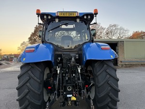 Tractor nuevo y holandés T7.210 bastante usado a la venta - Product Image 5