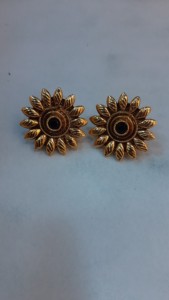 ต่างหูธีมแอฟริกันสั่งทําพิเศษในสีตกแต่งและหินคงที่ เหมาะสําหรับนักออกแบบและผู้ค้าปลีกเครื่องประดับพื้นเมือง - Product Image 2