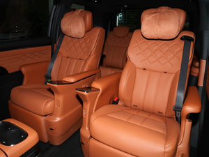 Vehículo Eléctrico Híbrido Enchufable Tru-M-P-C-Hi M8 Usado de Segunda Mano, MPV de Alta Velocidad, Autonomía NEDC de 201-300 km, Batería de 50-70 kWh, Tamaño Mediano-Grande - Product Image 6