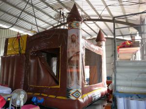 Château gonflable en PVC sur le thème des pubs indiens pour enfants, pour parc d'aventure, parc urbain ou usage commercial, sauts et amusement - Product Image 3