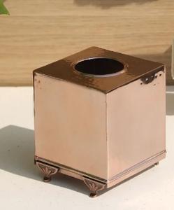 Boîte à mouchoirs carrée de luxe en métal faite à la main conception de diamant plaqué argent article décoratif de table latérale emballé en carton - Product Image 4