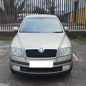 SKODA OCTAVIA 2.0 TDI ELEGANCE EURO 4 5 portes d'occasion (conduite à gauche/droite) - Product Image 1