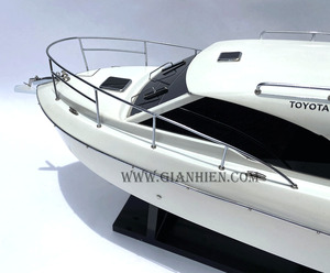Gia Nhien Fabricant Approuvé Conception Personnalisée quantité minimale de commande Basse TOYOTA PONAM 28V-BLANCHE PERLE PEINTE-BATEAU DE VITESSE EN BOIS - Product Image 5