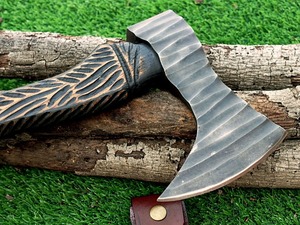 ขวานเชฟเหล็กไวกิ้งทำจากคาร์บอนออกแบบได้ตามต้องการด้ามไม้แกะสลักด้วยมือพร้อมปลอกหนัง5ชิ้น - Product Image 4