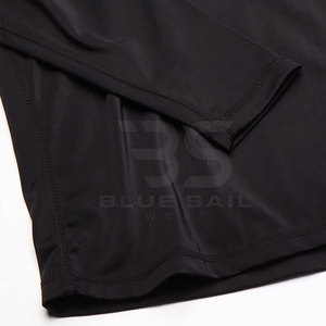 Diseña tus propias mangas lisas de color negro Rash Guard Logotipo personalizado Hombres Rash Guard Hecho en Pakistán - Product Image 5