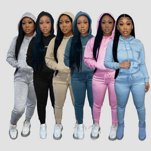 Conjunto Deportivo de Invierno para Mujer, Talla Grande, Color Sólido, 100% Algodón, Sudadera con Capucha y Pantalones Jogger de Dos Piezas - Product Image 1