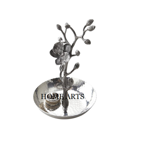 Soporte de joyería de diseño estándar Soporte de joyería martillado de acero inoxidable Soporte de exhibición de forma redonda de la mejor calidad a granel - Product Image 4