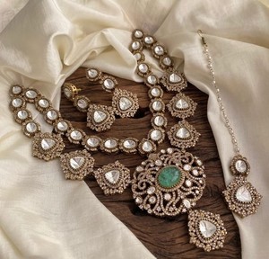 Ensemble de collier Polki de créateur de luxe victorien avec boucles d'oreilles bijoux de mariée en laiton polonais pour la célébration de mariage et de fête - Product Image 1