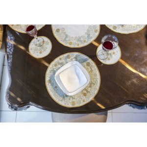 Juego de 7 Piezas para Mesa de Navidad con Bordado Floral, Camino de Mesa de Poliéster y Lino, Servilletas Tejidas Resistentes a las Manchas para Uso Doméstico - Product Image 2