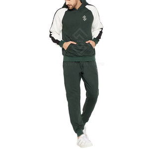 Ensemble de survêtement décontracté à capuche pour homme, fabriqué sur mesure, en matériaux écologiques respirants, nouvelle tendance hiver, coupe classique - Product Image 1