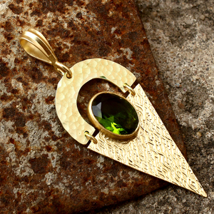 จี้ทองเหลืองชุบทอง18K สำหรับผู้หญิงหรูหราสีขาวทองควอตซ์พื้นผิวดีไซน์เรขาคณิตเครื่องประดับแฟชั่น - Product Image 3