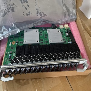 Carte d'interface OLT XG-PON GPON Combo 16 ports avec module optique SFP+ C+ pour l'accès à la fibre de la série MA5800 - Product Image 4