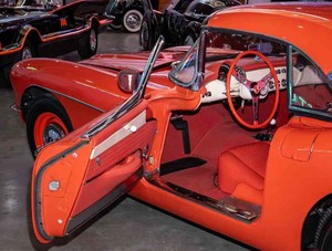 Corvette Fuelie Clásico de Élite Usado de 1957 con Techo Rígido - Product Image 4