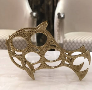 Soporte de vino de metal con placa de cobre de nido de abeja soporte elegante y duradero para exhibir vino en cualquier espacio disponible a precio al por mayor - Product Image 6