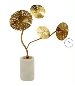 Escultura de ciervo dorado para decoraciones de mesa Soporte de media de ciervo para decoraciones navideñas - Product Image 4