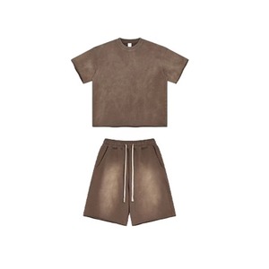 Streetwear Ensemble d'été deux pièces délavé au soleil et à l'acide avec logo personnalisé Ensemble short et t-shirt pour femmes - Product Image 4