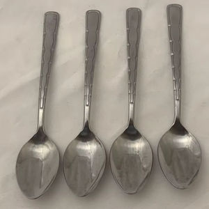 Ensemble de couverts de service au design authentique en acier inoxydable poli argenté, avec manche long plat et épais, au design fabuleux - Product Image 1